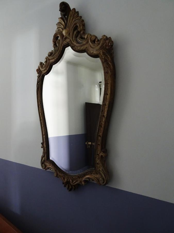 Charming In A 19th Century Building * Lisbona